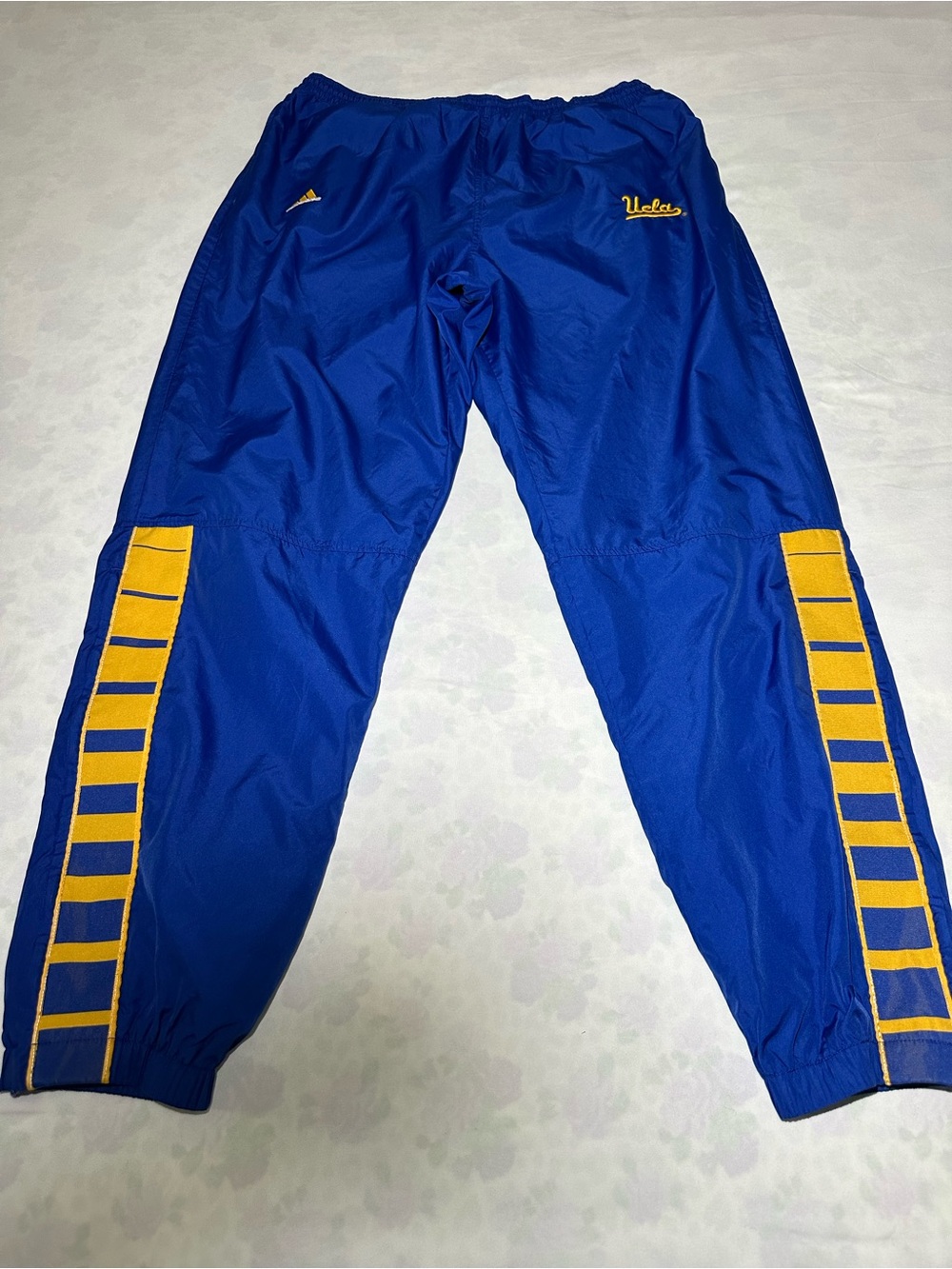VTG Adidas Team SZ L UCLA Mens Blue Jogger Pants Yellow Detailing Ankle Zipper